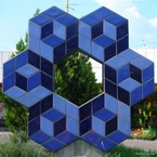 Vinczéné Csete Gabriella: Alkalmazzuk a szimmetriát – Sík- és térbeli tengelyesen tükrös alakzatok előállítása